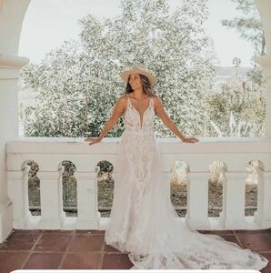 Essence of Australia Bride dress size 8 / Vestido De Novia New / Nuevo.